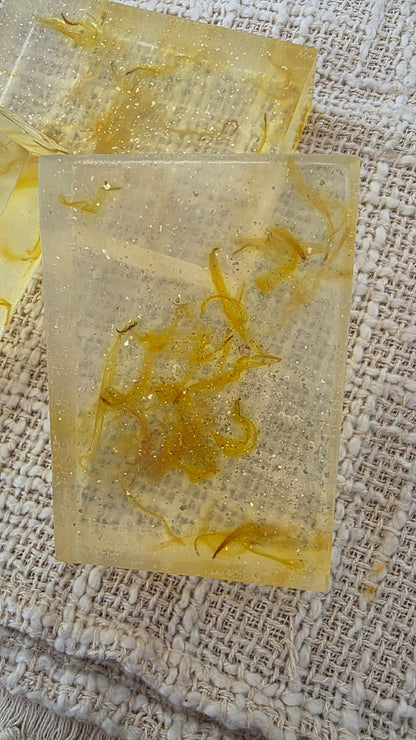Sabonete Artesanal de Glicerina com Calêndula 100g