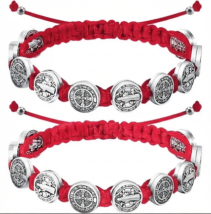 Pulseira 10 Medalhas de São Bento Ajustável em Macramê – Proteção Espiritual